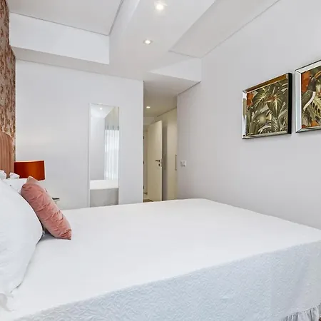 Oceans Whisper By Homie * Фуншал