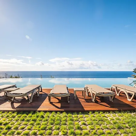 Oceans Whisper By Homie * Фуншал