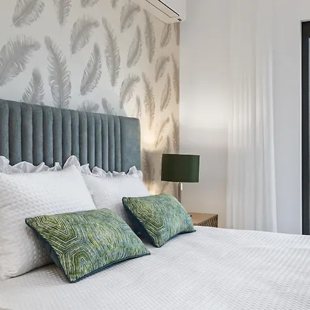 Oceans Whisper By Homie Apartamento *