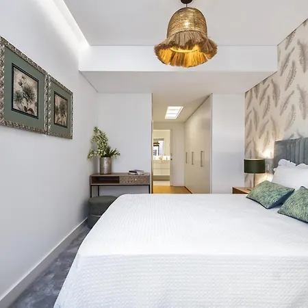 Oceans Whisper By Homie Funchal (Madeira)