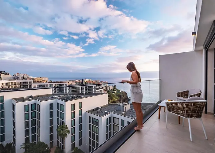 Oceans Whisper By Homie * Funchal (Madeira)