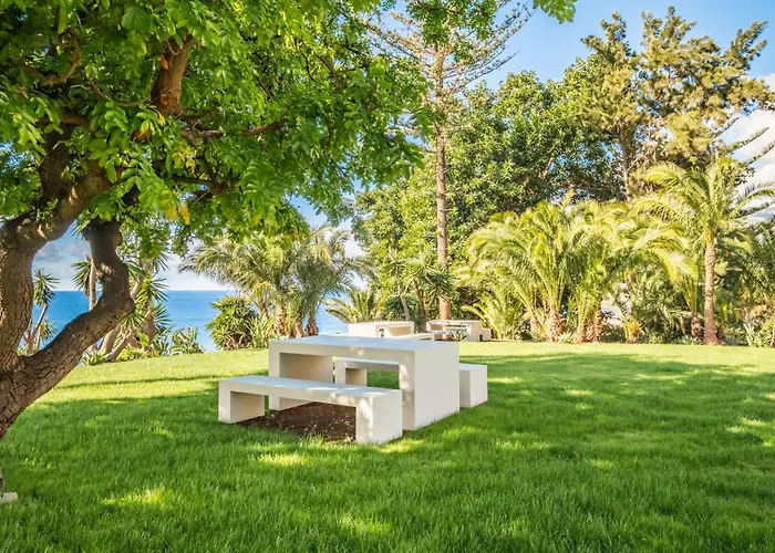 Oceans Whisper By Homie *